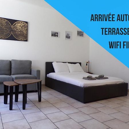 Studio Paul - Terrasse - Parking Gratuit - Need And Co Apartment Blois Exterior photo