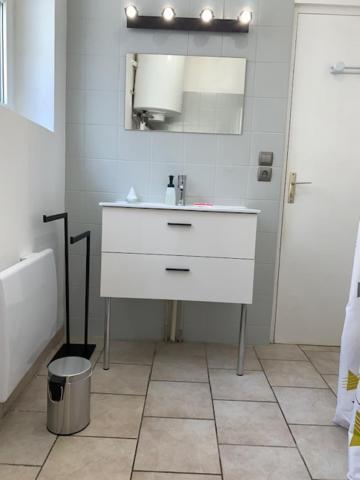 Studio Paul - Terrasse - Parking Gratuit - Need And Co Apartment Blois Exterior photo